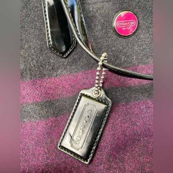 Coach |  gorgeous wool purse F24786 - Picture 2 of 14